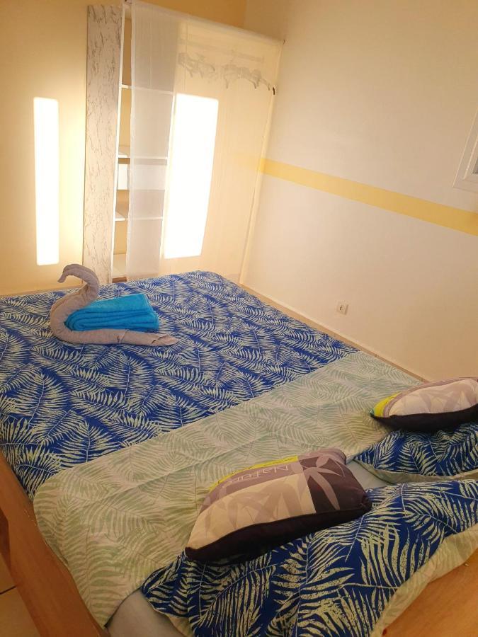 Maison Confortable A Sainte-Anne ภายนอก รูปภาพ